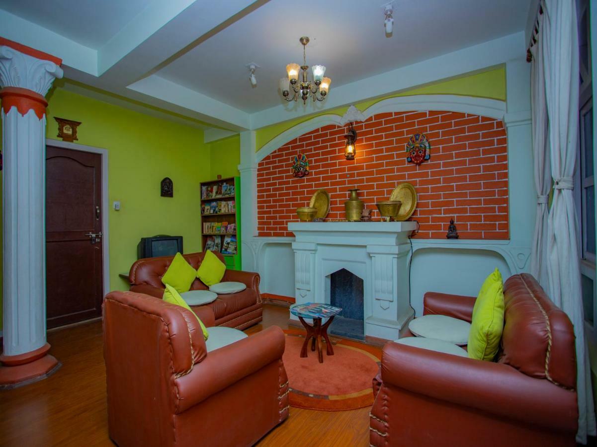 Oyo 307 Hari'S Home Бхактапур Экстерьер фото